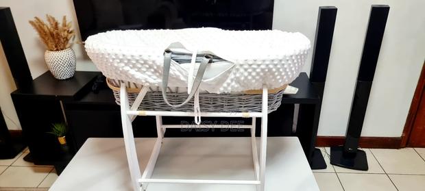 Moses Basket - thumbnail 3