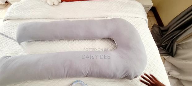 Pregnancy Pillow - thumbnail 2