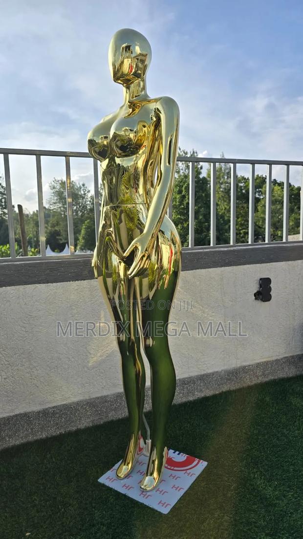 Gold Fibre Glass Lady Mannequin, Female Dummy, Lady Mannequins