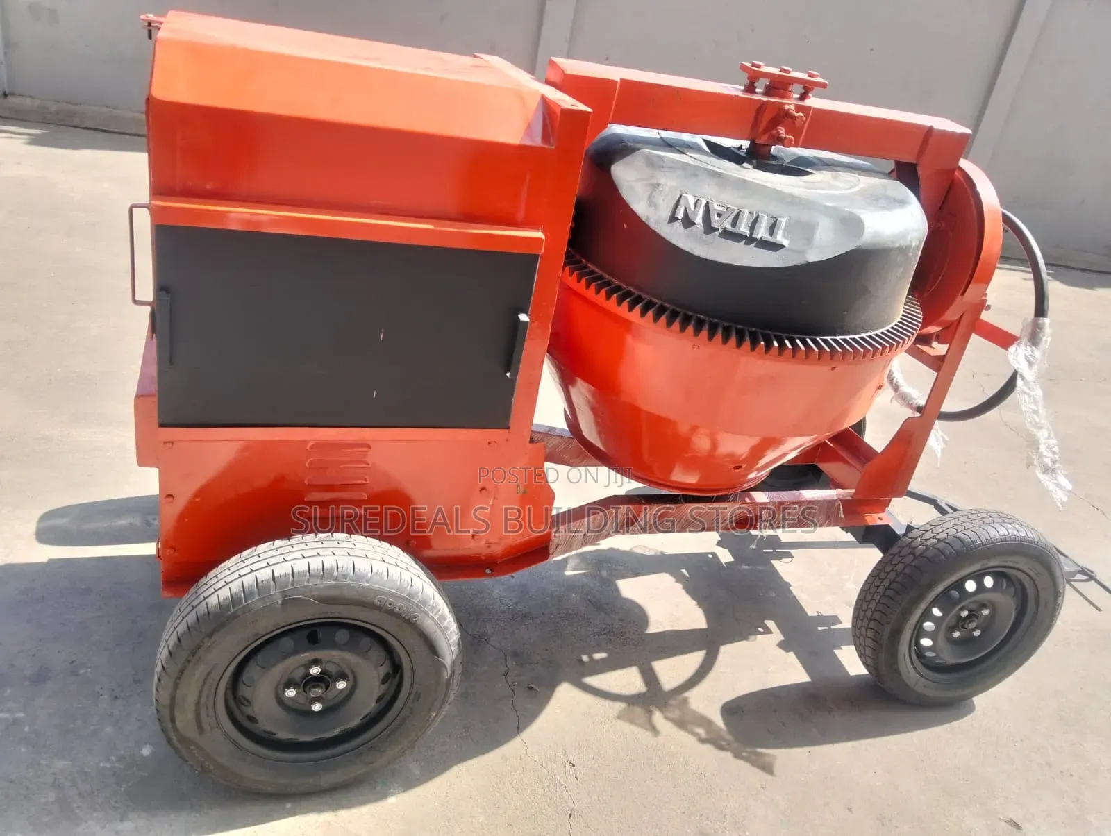 Tilting Drum Titan Concrete Mixer , 500ltrs Drum Capacity