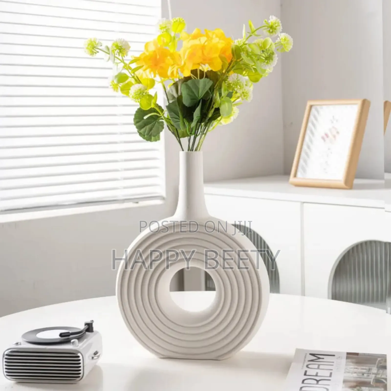 *Decorative Modern Round Elegant White Ceramic Vase*=