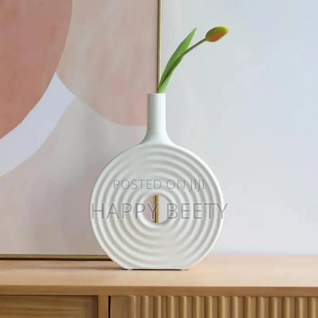 *Decorative Modern Round Elegant White Ceramic Vase*= - thumbnail 2