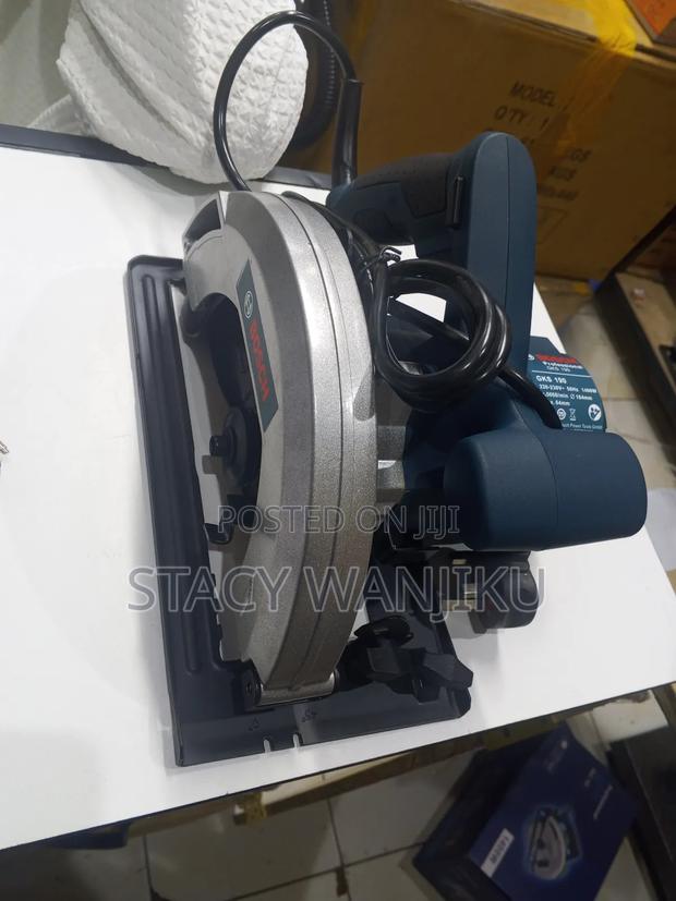 Quality Bosch Circular Saw - main view