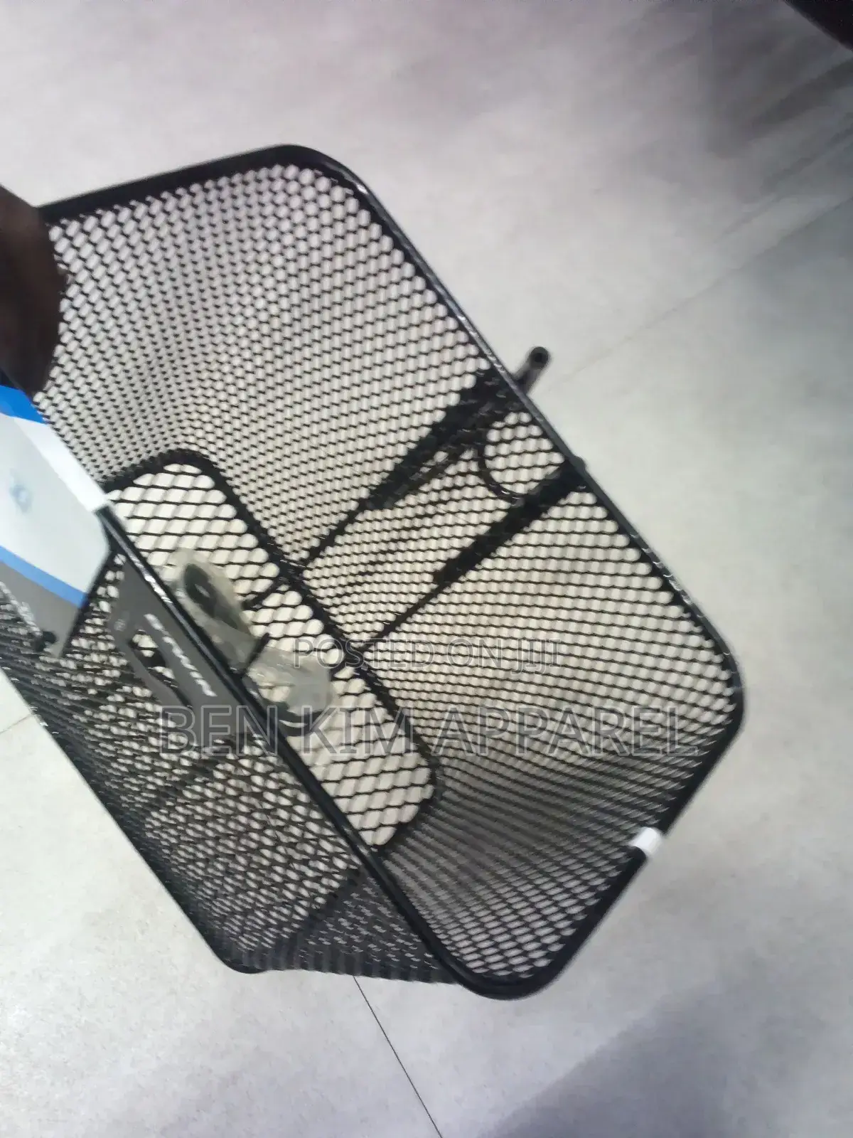 8 Liters Front Bicycle Pannier, Basket Steel and Polyester.