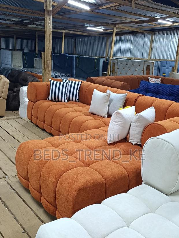 Inviting Spacious 6 Seater Bubble L Seat