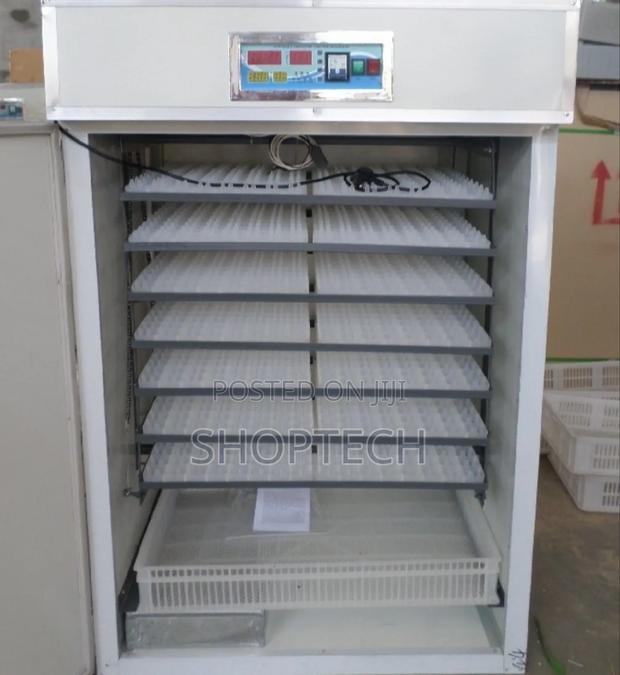 128eggs Automatic Incubator - main view
