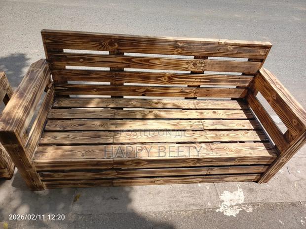 2 Seater Pallet Seat - thumbnail 2