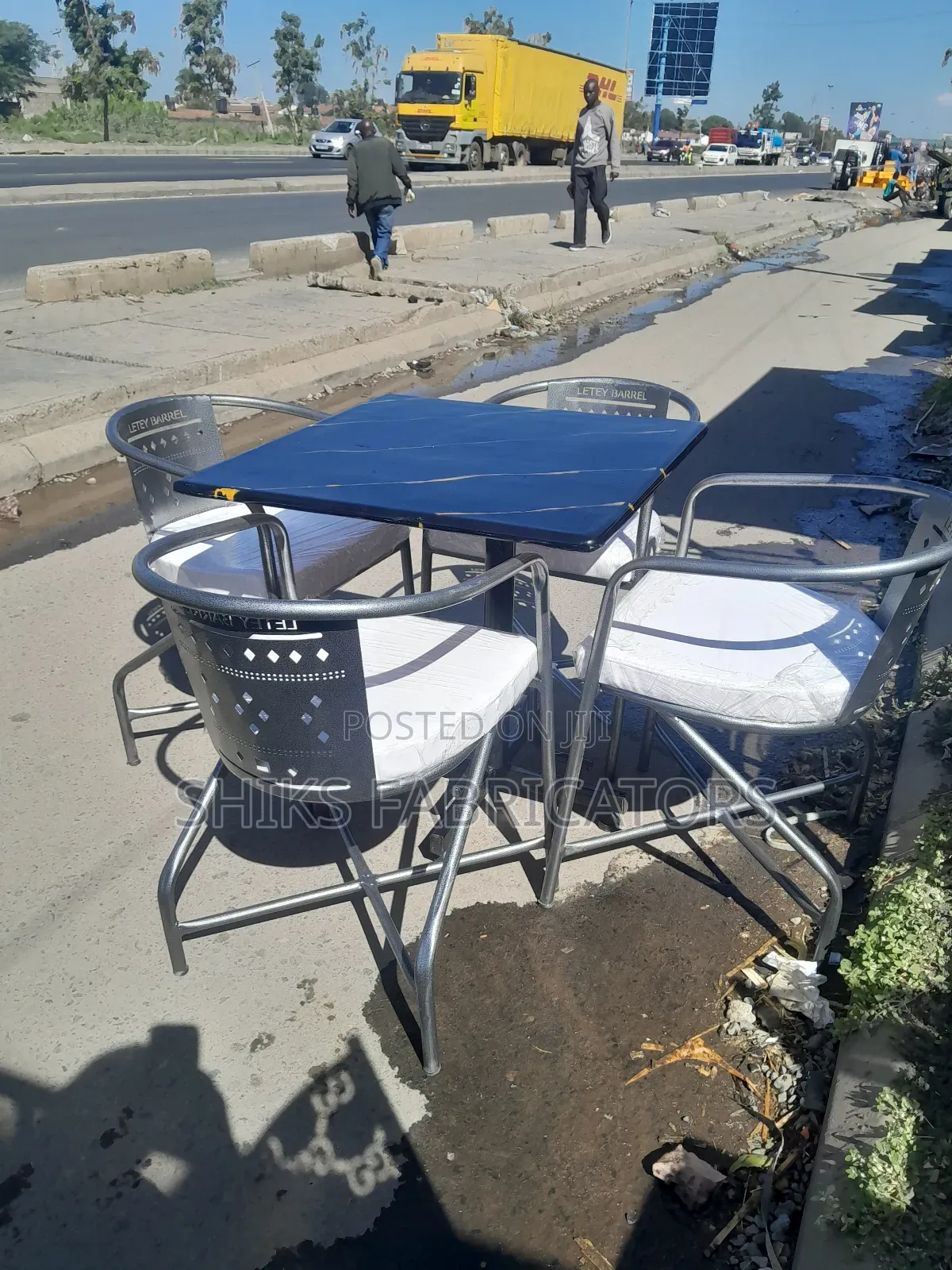 Cafe and Fast