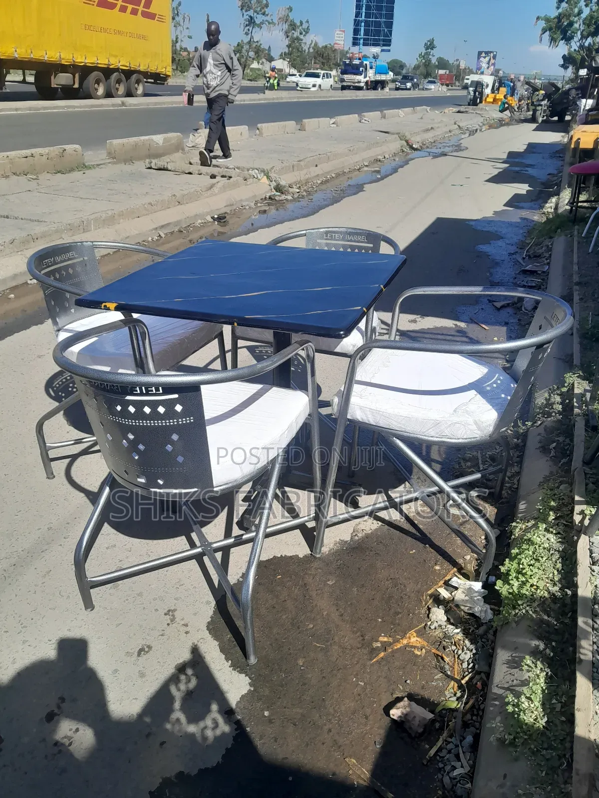 Cafe and Fast