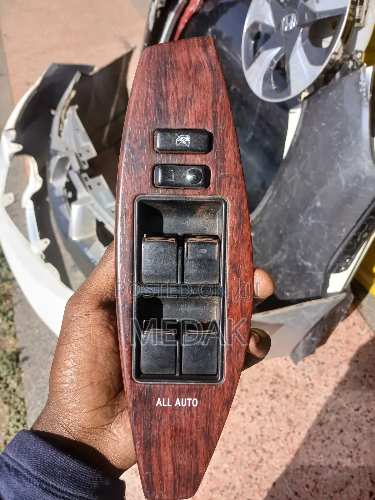 Premio 260 Main Switch