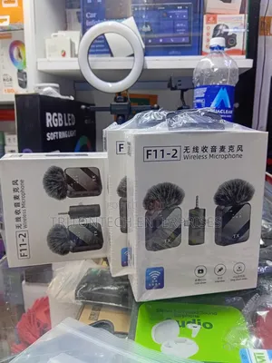 F11-2 Wireless Microphones Live Show