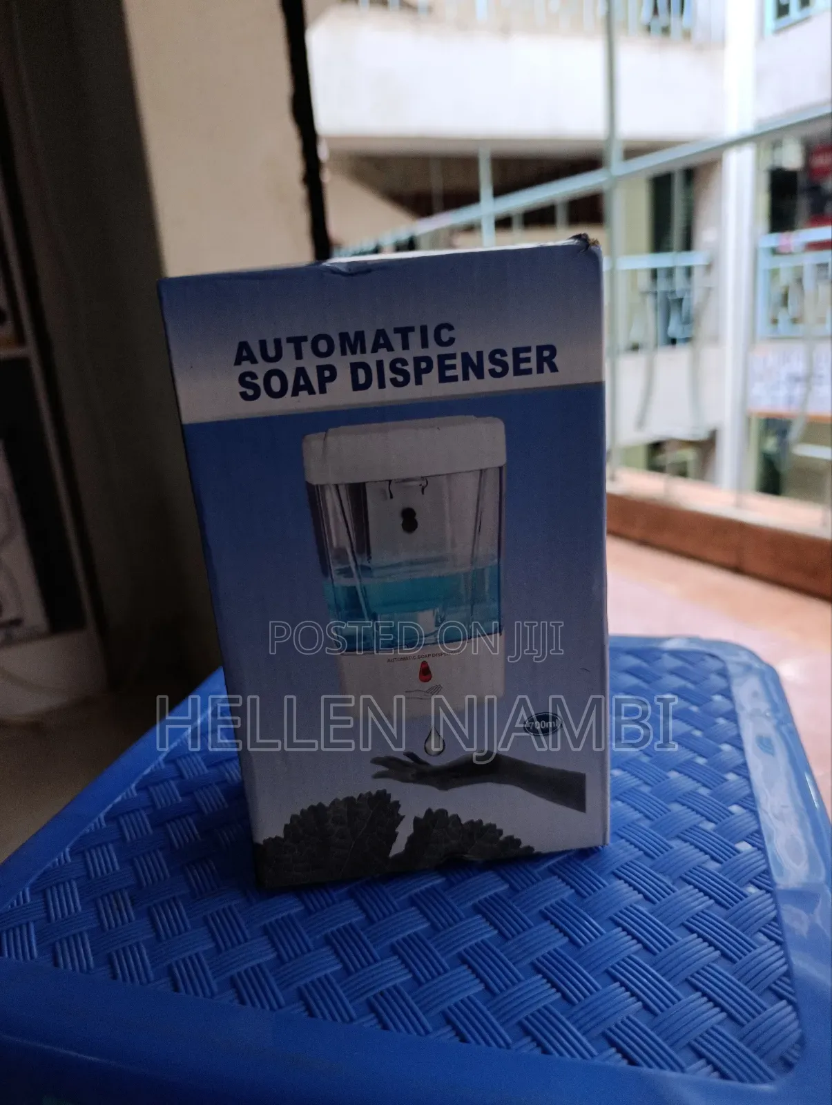 700ml Wall Mounted Automatic Touchless Soap Dispenser