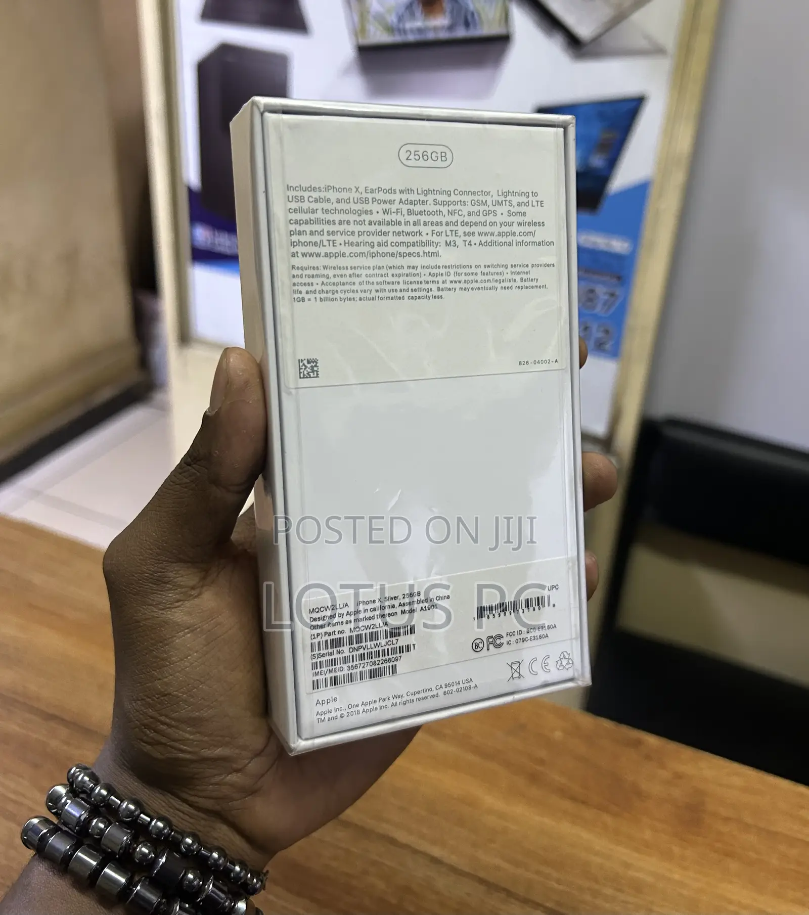 New Apple iPhone X 256 GB Silver