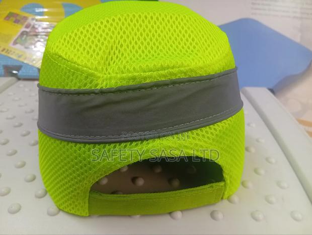 Reflective Bump Cape/ Helmet - thumbnail 3