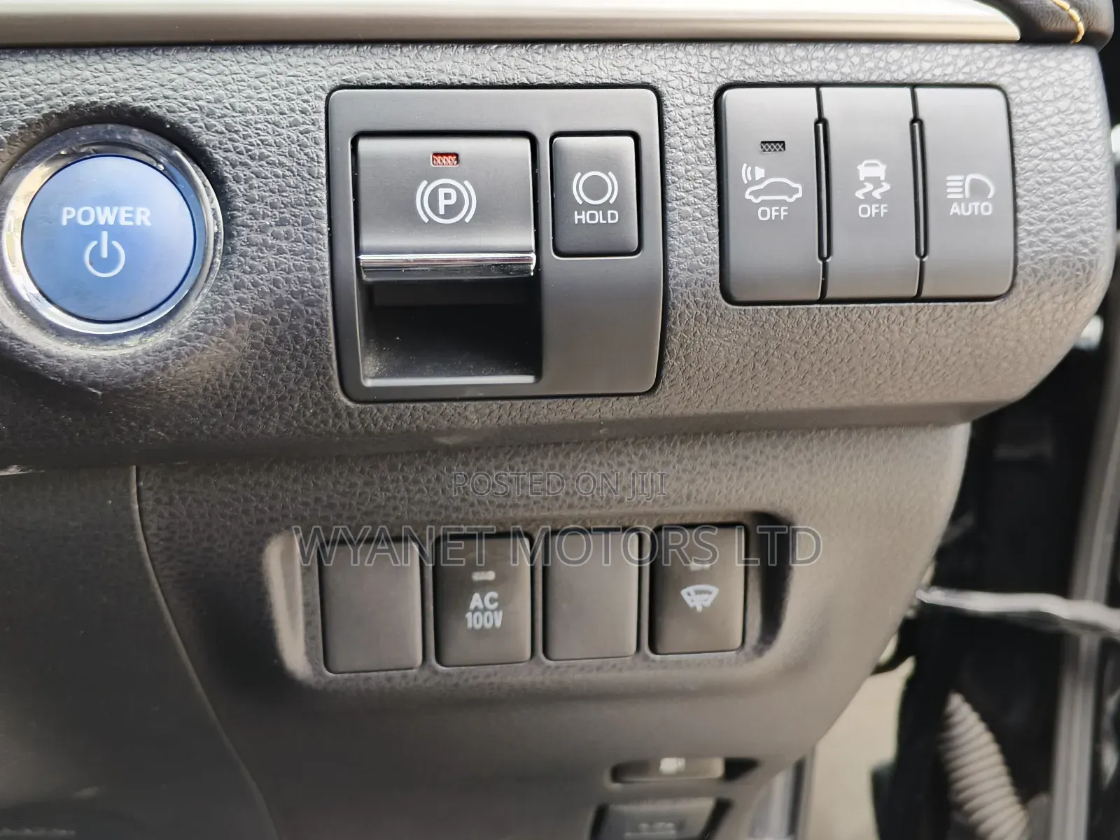 Toyota Harrier 2.5 Hybrid 4WD 2019 Black