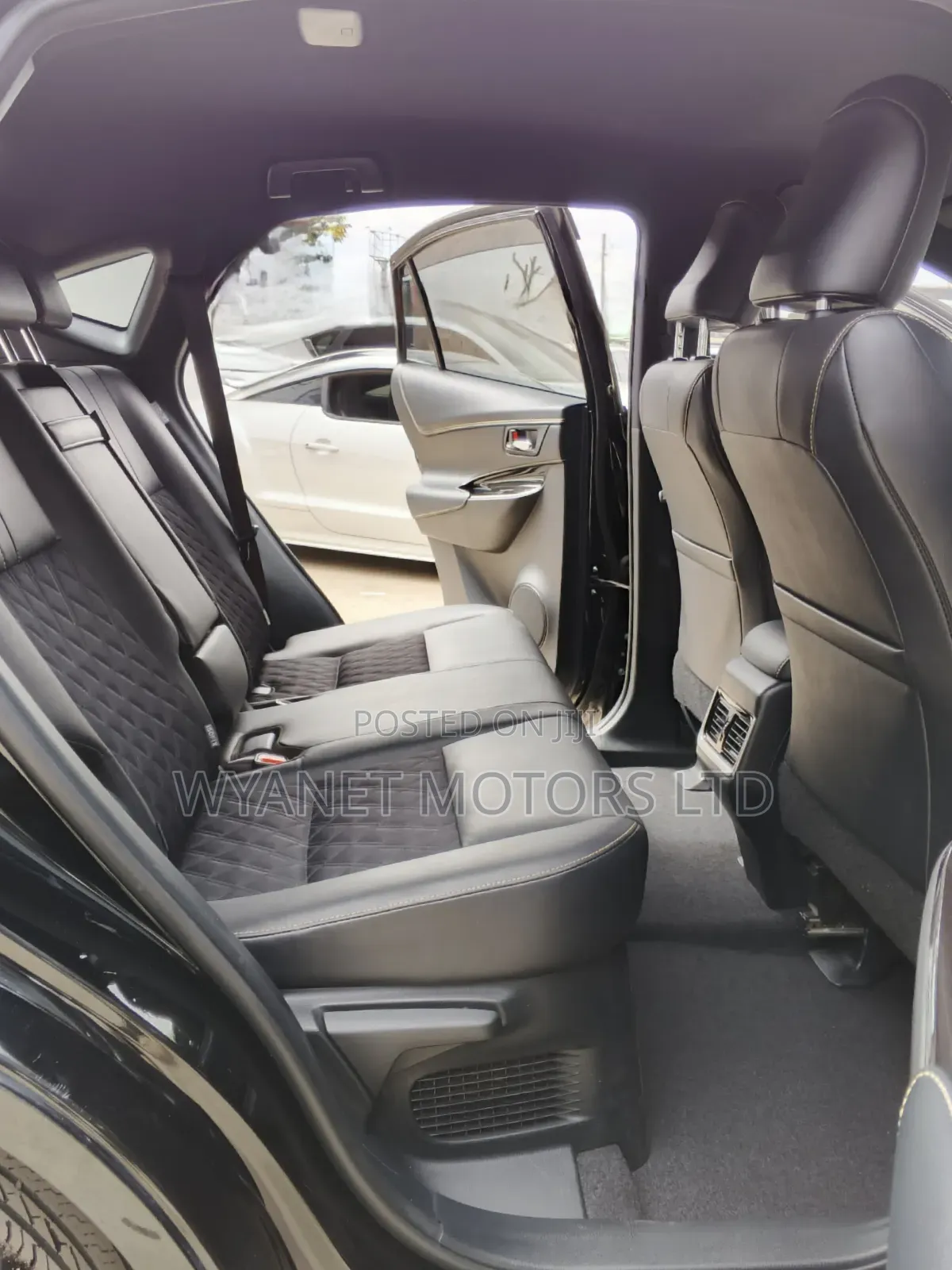 Toyota Harrier 2.5 Hybrid 4WD 2019 Black
