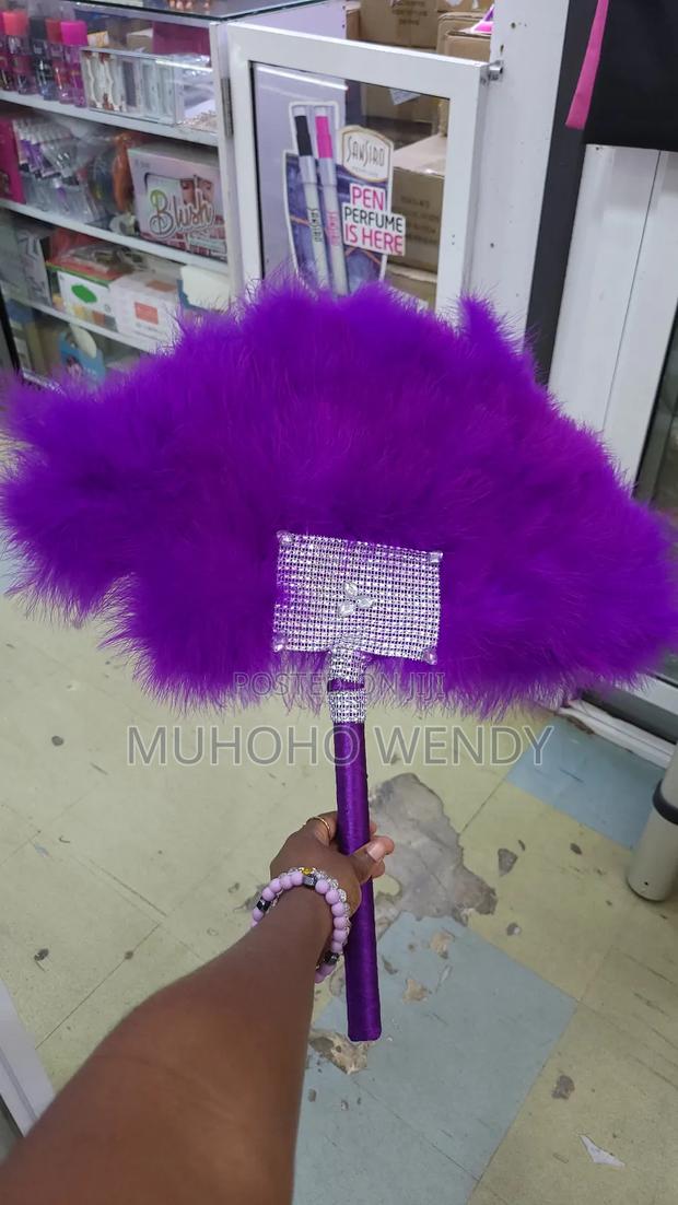 Purple Feather Fan - thumbnail 2