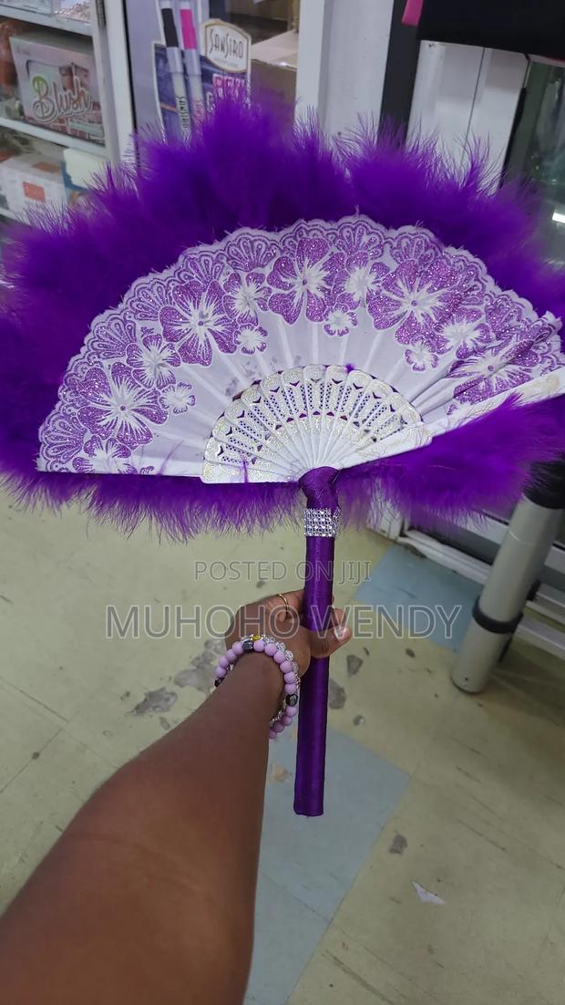 Purple Feather Fan - thumbnail 3