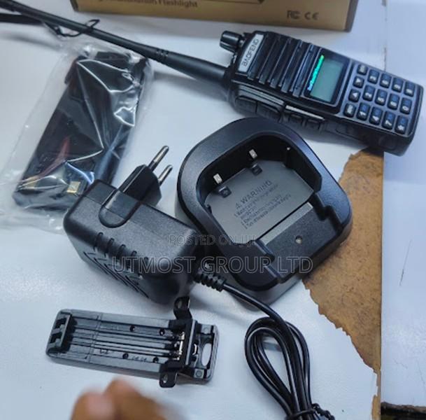 Baofeng Uv 5r Powerful Signal Portable Hand Radio