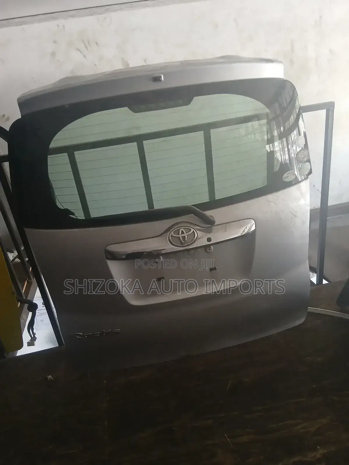 Toyota Ractis Tailgate / Boot Door 2010–2015 Original Ex-Japan