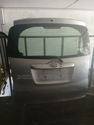 Toyota Ractis Tailgate / Boot Door 2010–2015 Original Ex-Japan