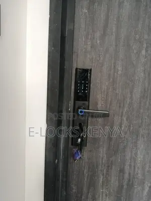 Tuya Wifi Finger Print Electric Smart Digit Lock With