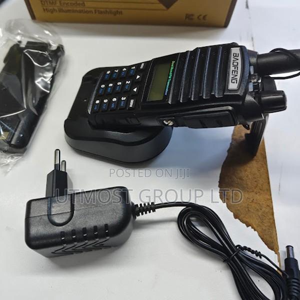 Baofeng Uv 5r Rugged Portable Radio for Field Work - main view