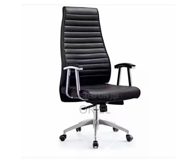 Office Chair : Executive High-Back Swivel Modern Leather Chair
