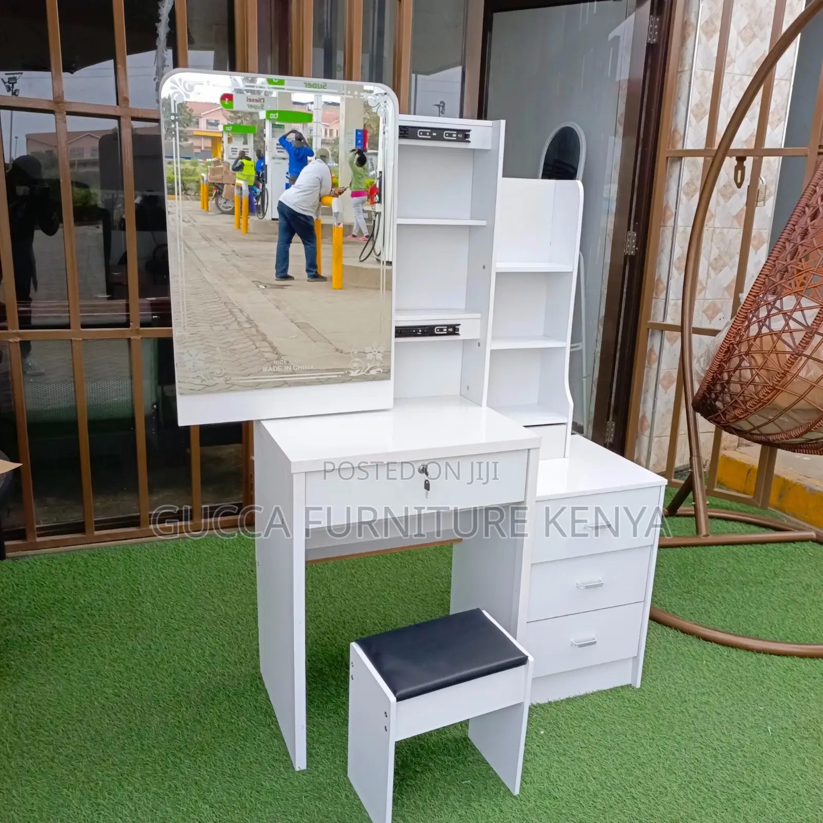 Imported White Vanity Make Up Dressing Table