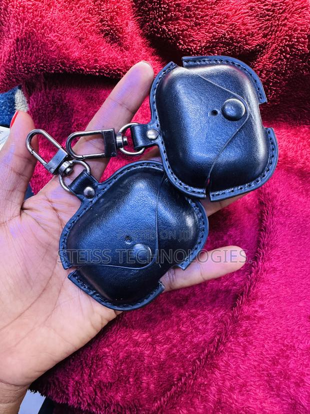Airpods Pro Leather Cases - thumbnail 3