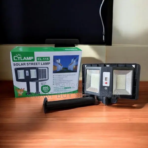 Ctlamp 300w Ultra-Bright Waterproof High Durability Solar Street Light