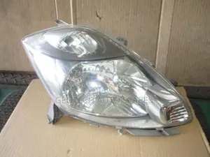 Passo 2008 Headlight