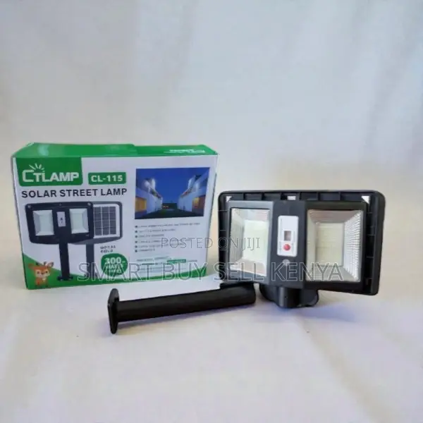 Ctlamp 300w Large Capacity Battery Energy Saving Solar Street Light