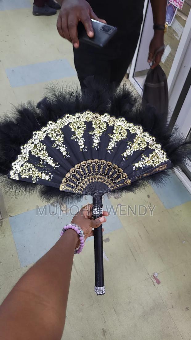 Black Feather Fan - thumbnail 4