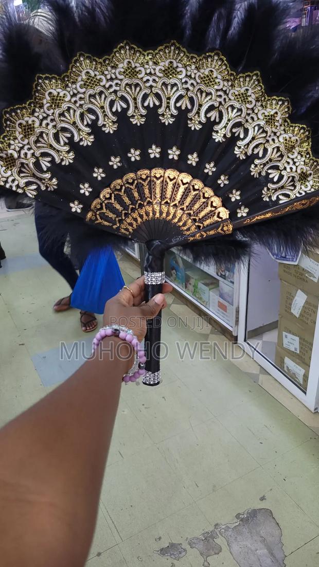 Black Feather Fan - thumbnail 7