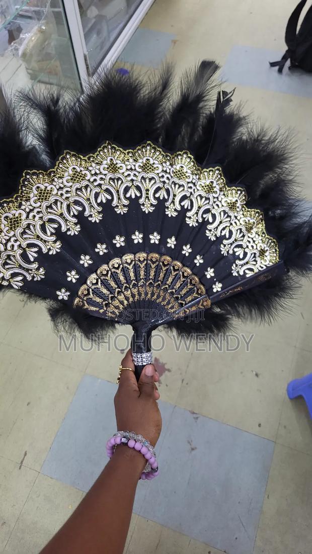 Black Feather Fan - thumbnail 9