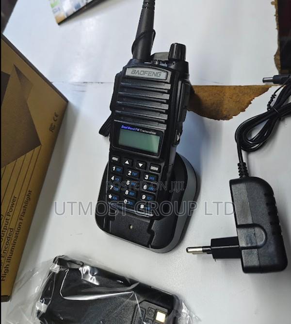 Baofeng Uv 5r Lightweight Handheld Two Way Radio - main view