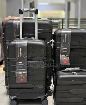 Size 4 Unbreakable Rubber Suitcase Black - thumbnail 2