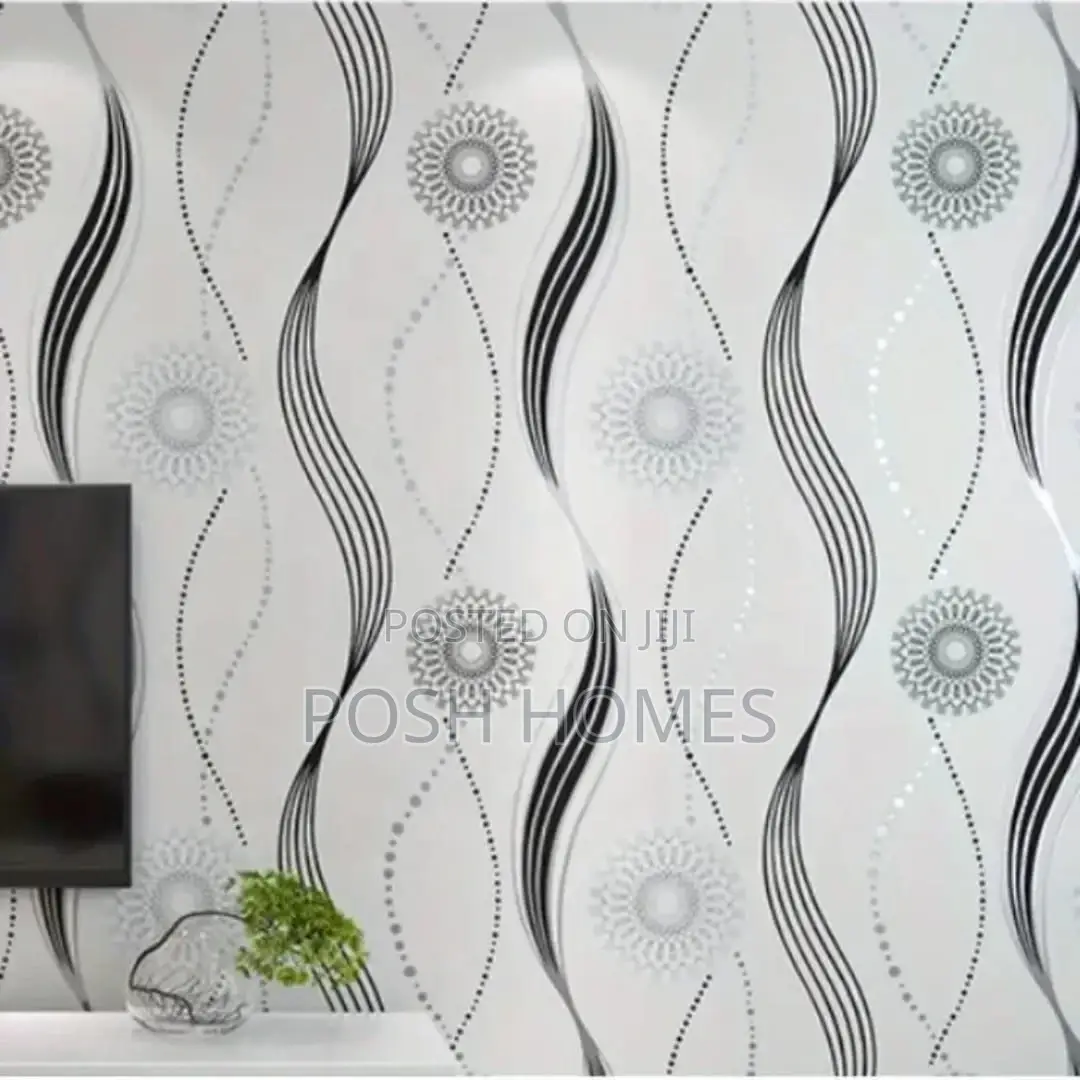 Circle Black and White Wallpapers Self Adhesive