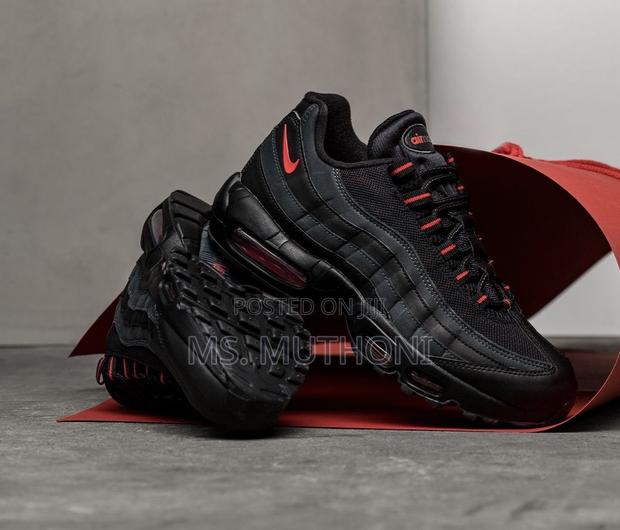 Air Max 95 ‘Black University _Sizes:40,41,42,43,44,45_