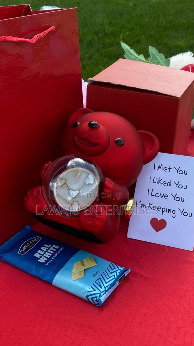 Ladies Valentine's Gift Set - main view