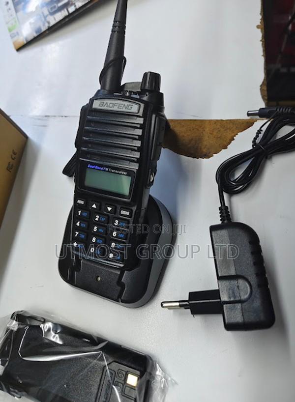 Baofeng Uv5r Pocket Size Radio With Loud Clear Audio