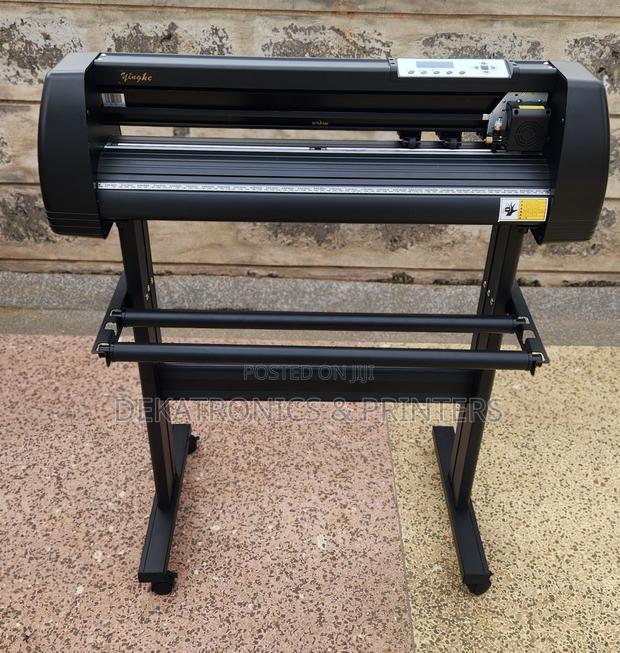 Slightly Used Yinghe 2ft Vinyl Cutting Plotter - thumbnail 3