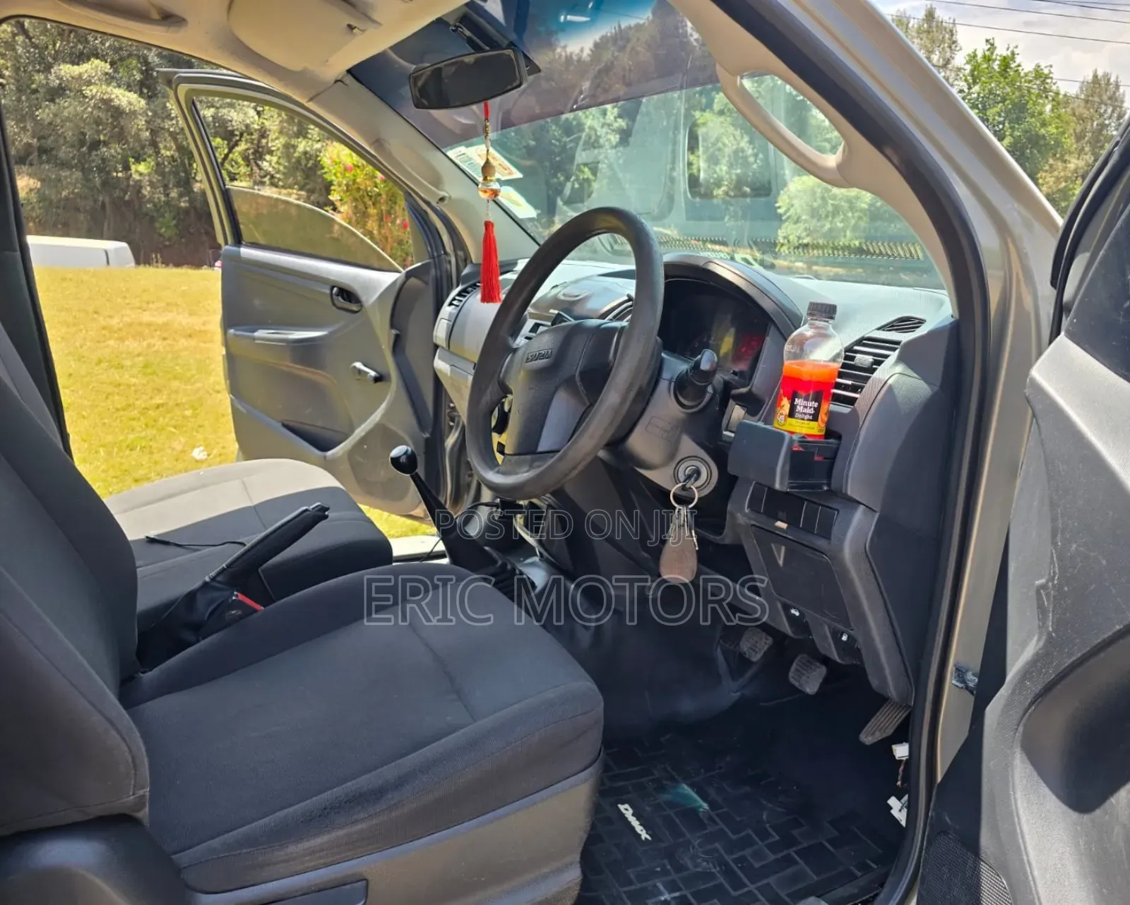 Isuzu D-MAX 2021 Gray