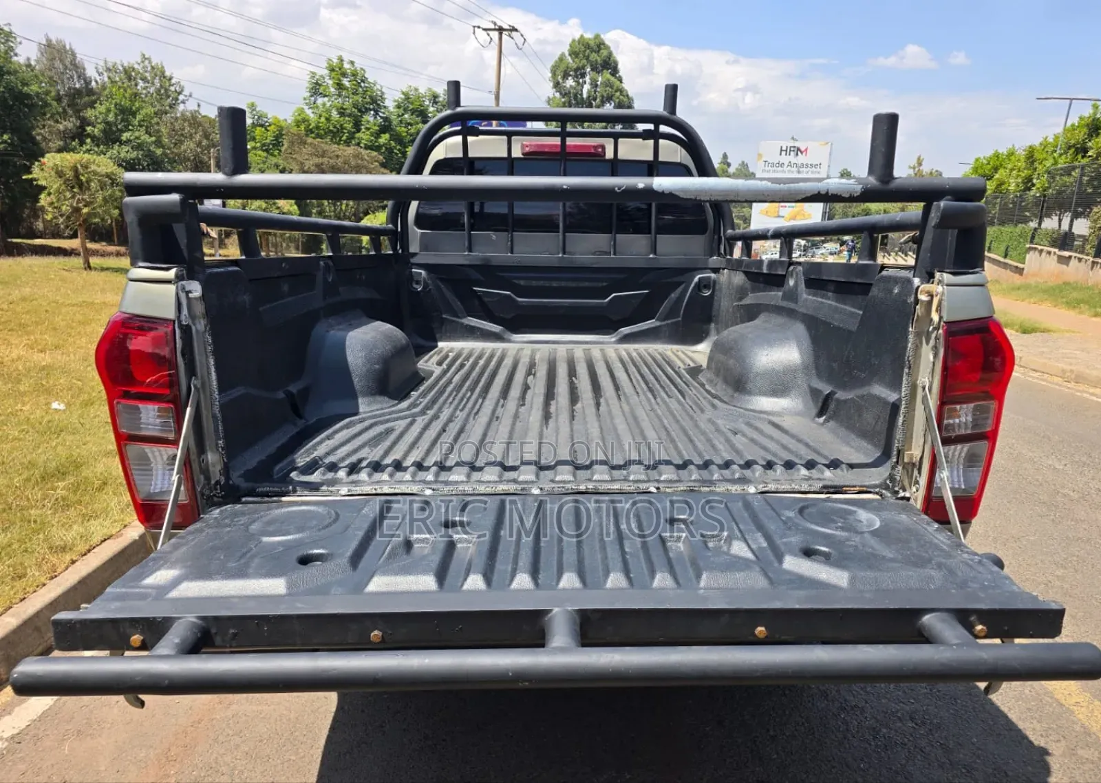 Isuzu D-MAX 2021 Gray