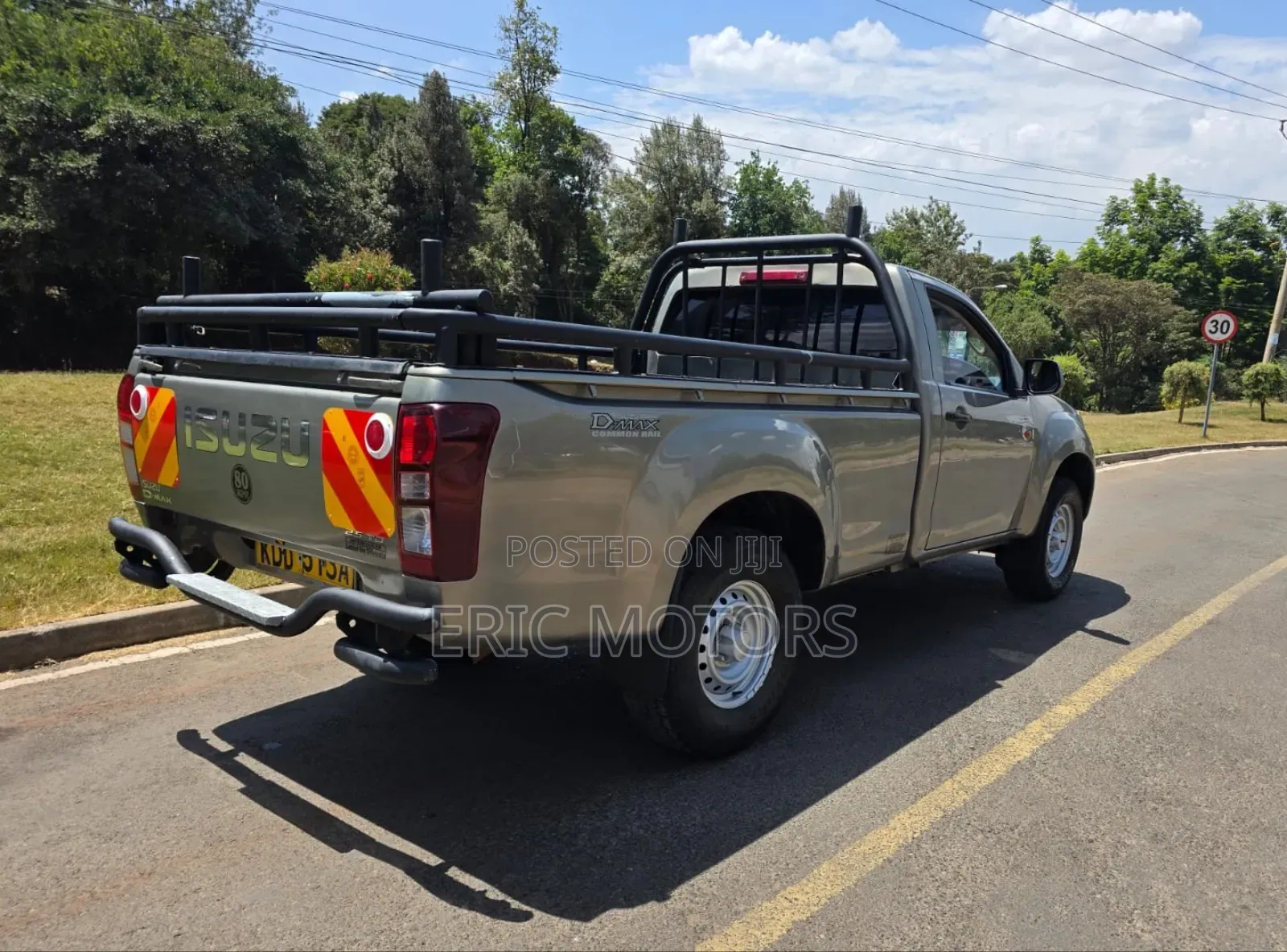 Isuzu D-MAX 2021 Gray
