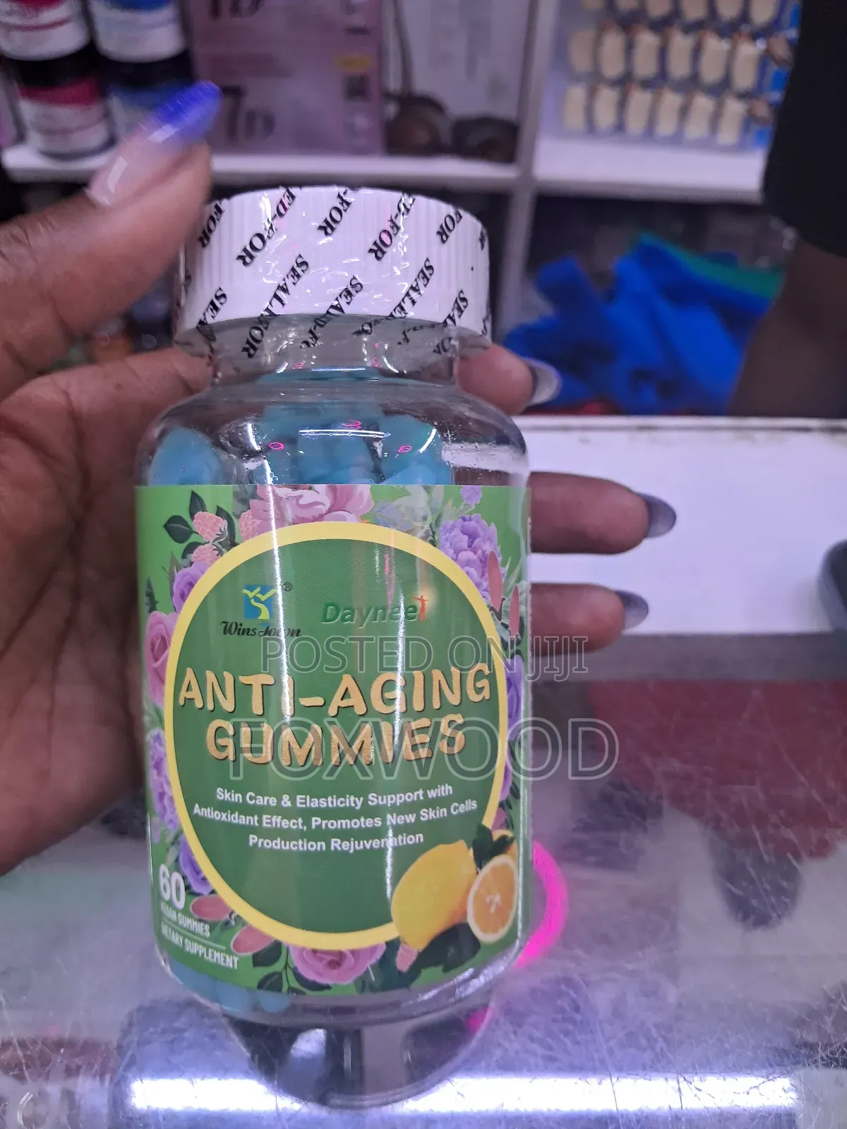 Daynee Anti-Aging Gummies, a Dietary Supplement
