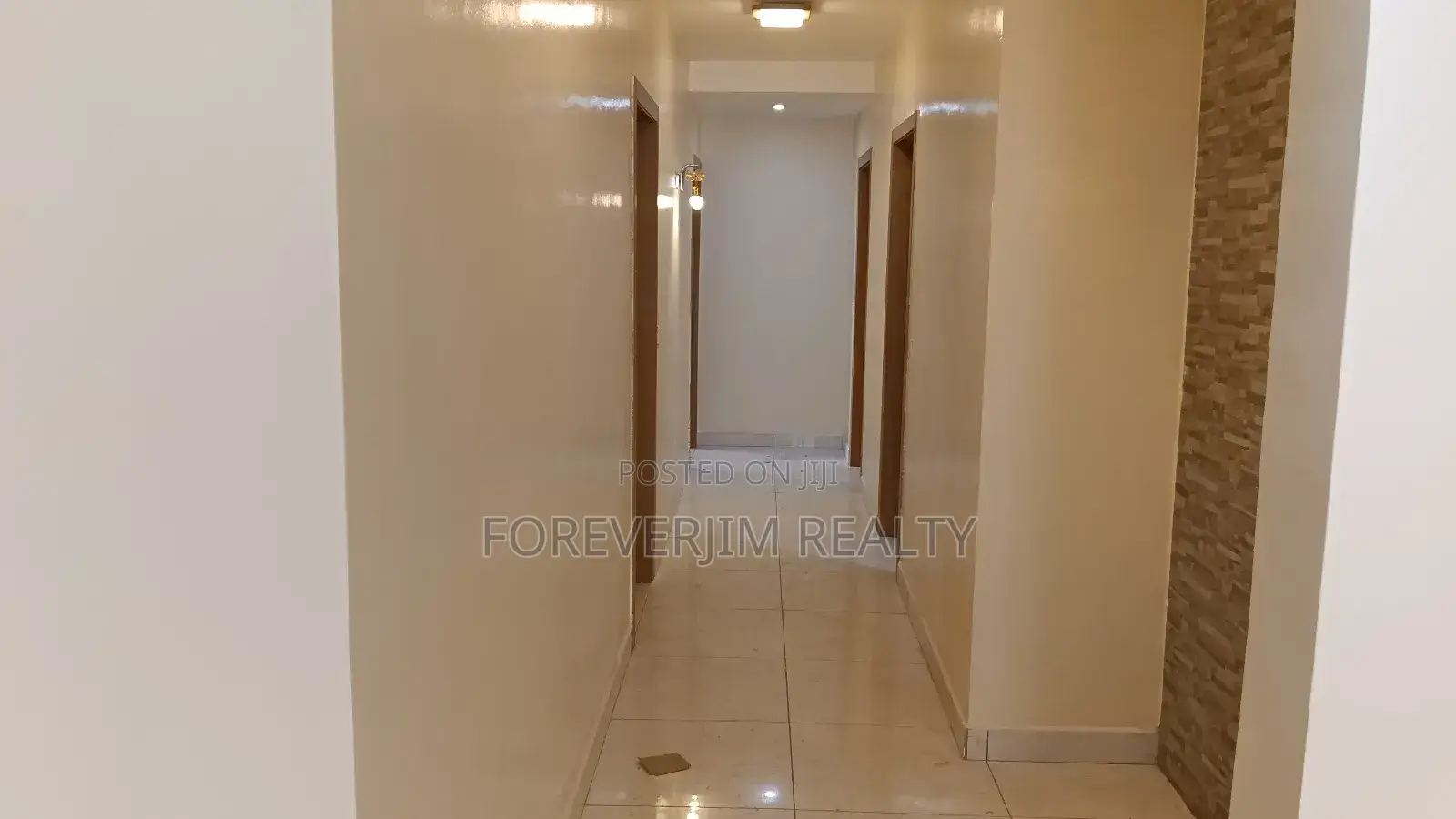 4bdrm Apartment in Wood Avenue, Kilimani for rent