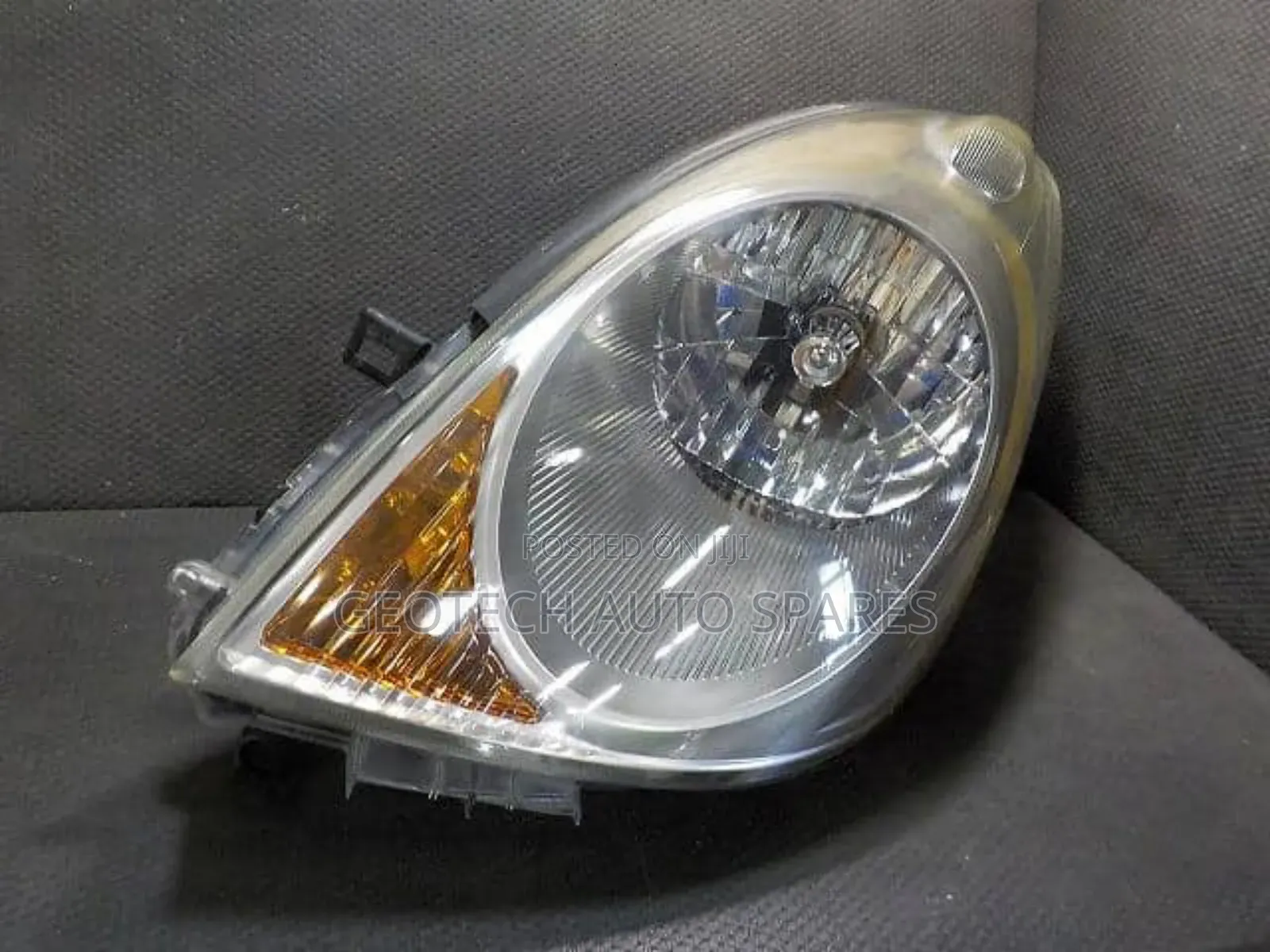 Nissan Note 2005 Headlight