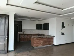 4bdrm Apartment in George Padmore, Kilimani for rent